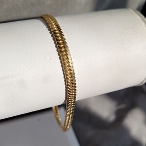 2/$12 Vintage goldtone chain bracelet with box clasp